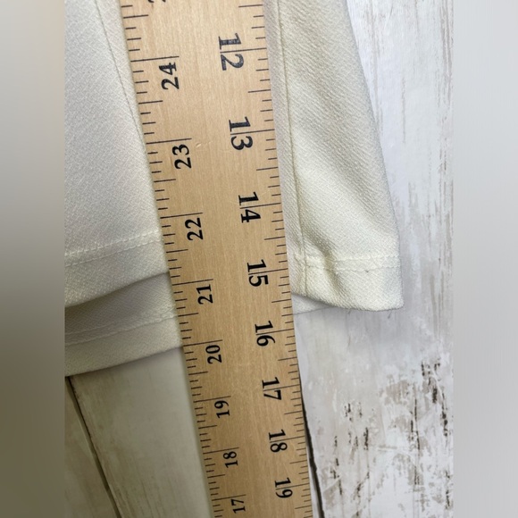 Banana Republic White Short Sleeve Blouse Size Large - Picture 6 of 6